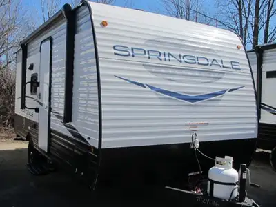 NEW 2024 SPRINGDALE 1790FQ IN STOCK AND ON SALE- SPACIOUS COUPLES UNIT WITH A SLIDE, LARGE DINETTE B...