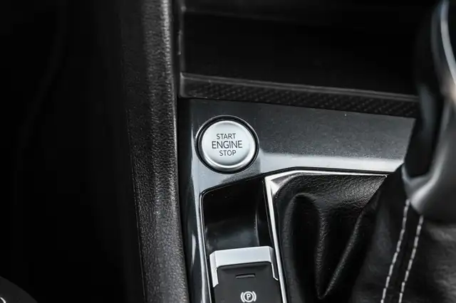 2023 Volkswagen Tiguan Comfortline | Toit pano | Apple Carplay | in Cars & Trucks in Longueuil / South Shore - Image 15