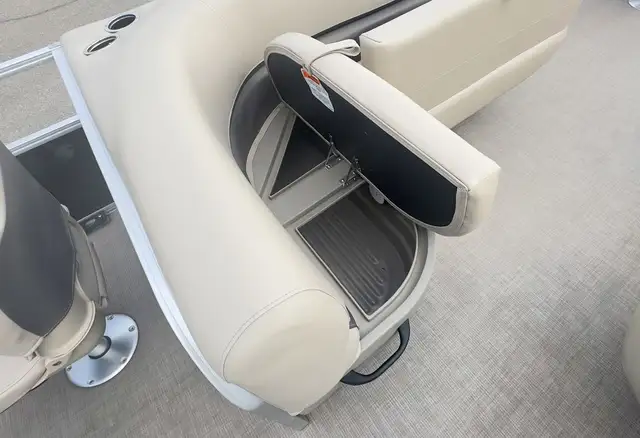 2020 SUNTRACKER Bass Buggy 18 DLX Mercury 40 4Stroke Command Thr in Powerboats & Motorboats in Prince Albert - Image 17