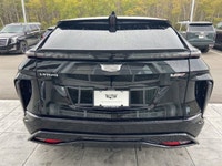 V-Power Performance Package | Super Cruise | AKG Audio & Comfort Package | Augmented Reality Head-Up... (image 7)