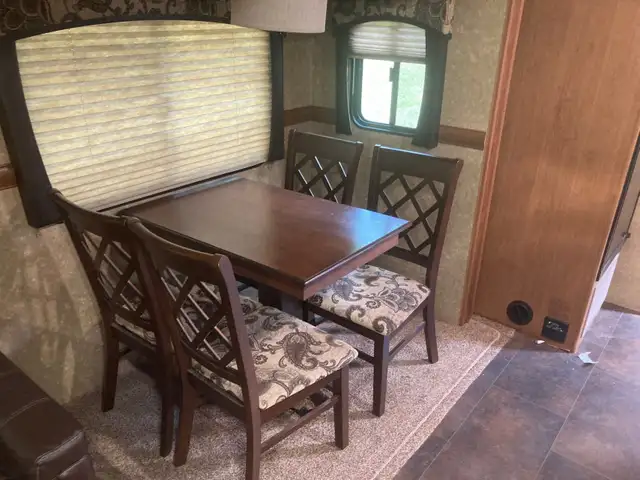 2015 CROSSROADS SUNSET TRAIL RESERVE 30RE (FINANCING AVAILABLE) in Travel Trailers & Campers in Strathcona County - Image 9