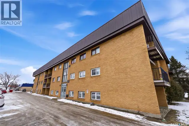 3 4341 Rae STREET Regina, Saskatchewan in Condos for Sale in Regina - Image 2