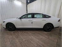 Price includes: Block heater, Air Conditioning, and Tire Tax. Price/Payments do not include cash reb... (image 3)