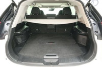 Locally owned AND super low KM!! Check out this Carfax 1 owner 2020 Nissan Rogue with All-Wheel Driv... (image 9)