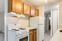 Amenities: Balconies • Storage Room • Air Conditioning Suite & Building: Spacious one-bedroom and tw... (image 8)