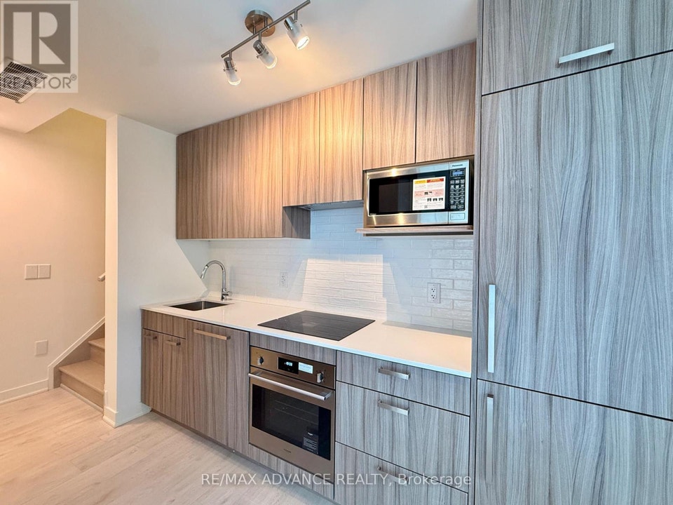 3 - 75 CURLEW DRIVE Toronto (Parkwoods-Donalda), Ontario 3