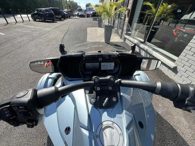 2022 Can-Am SPYDER F3T LIMITED SE6 **BAS KILOMETRAGE!!** in Street, Cruisers & Choppers in Laval / North Shore - Image 11