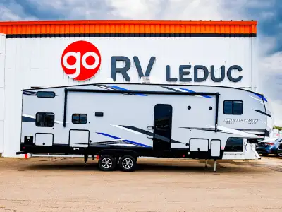 Thank you for considering this vehicle. For detailed information, please contact the dealer. 2022 Ar...