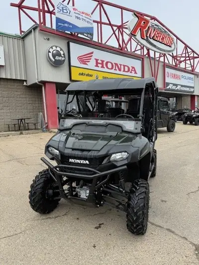 ***FINANCING AVAILABLE!!!*** Price is all-in except GST Call in to Riverside Honda & Ski-Doo today a...