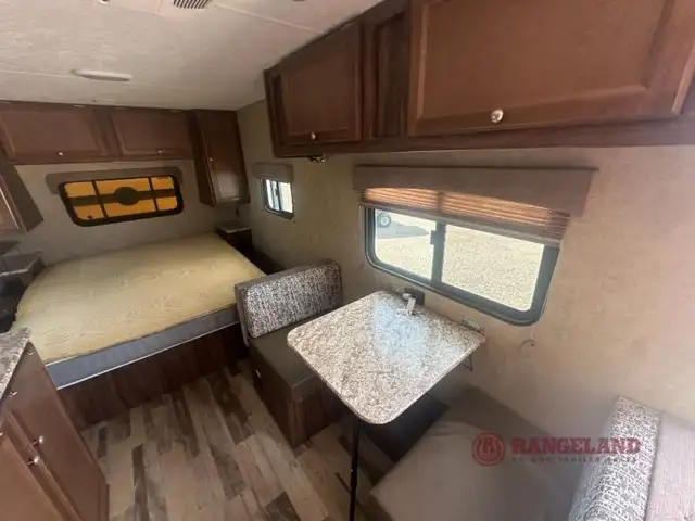 2019 Forest River RV Viking 17FB in Travel Trailers & Campers in Calgary - Image 10