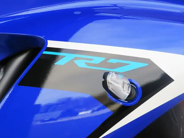 2025 Yamaha YZF-R7 in Sport Bikes in Cambridge - Image 18