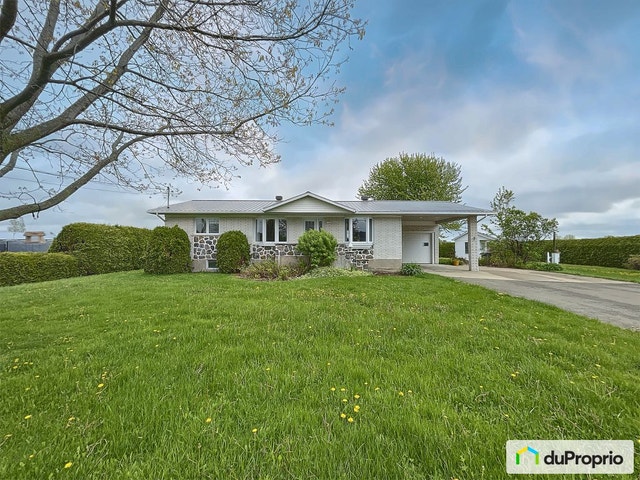 $435,000 - Bungalow for sale in Bécancour (Gentilly) — photo 1