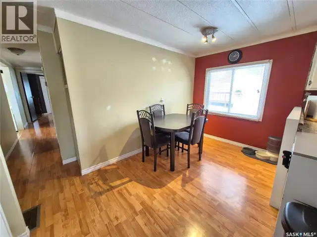 129 17th STREET NE Weyburn, Saskatchewan in Houses for Sale in Regina - Image 3