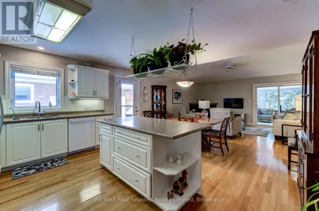 8 - 275 HURON STREET Clearview (Stayner), Ontario in Houses for Sale in Oakville / Halton Region - Image 12
