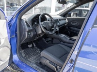 Discover sporty versatility and exceptional efficiency with the 2020 Honda HR-V Sport AWD. Finished... (image 7)