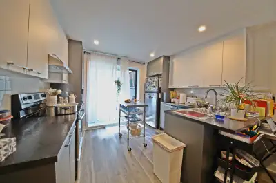 Longueuil new built 5 1/2 July.1st or Aug.1st