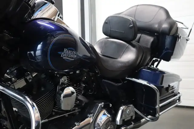 2013 Harley-Davidson FLHTC - Electra Glide Classic in Sport Touring in Edmonton - Image 36
