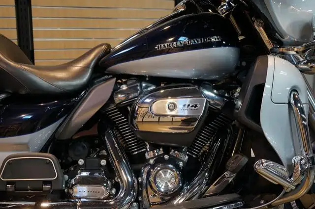 2019 Harley-Davidson FLHTK - Ultra Limited in Sport Touring in Lethbridge - Image 6