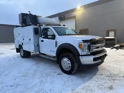 2017 Ford F-550 XLT Service Truck 4x4 Automatic Transmission 6.7L Powerstroke Diesel Regular Cab Dua...