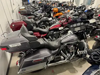 Used Blowout pricing...cost + $500....call ASAP The 2014 Ultra Limited is a premium touring bike ful...