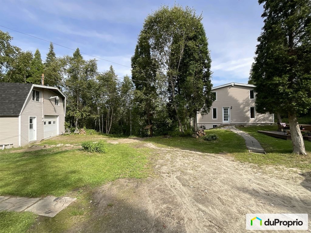 $449,900 - 2 Storey for sale in Jonquière (Jonquière) — photo 1