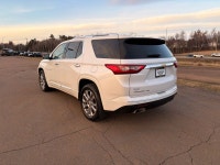 Sunroof, Cooled Seats, Navigation, Leather Seats, Heated Seats! The refined and comfortable interior... (image 6)