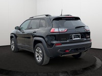 Conquer the toughest trails with confidence in this Trail Rated 2022 Jeep Cherokee Trailhawk. This c... (image 3)