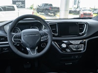 Welcome to 400 Chrysler Dodge Jeep Ram. 3.6L Pentastar V-6 engine - Advanced infotainment systems -... (image 2)