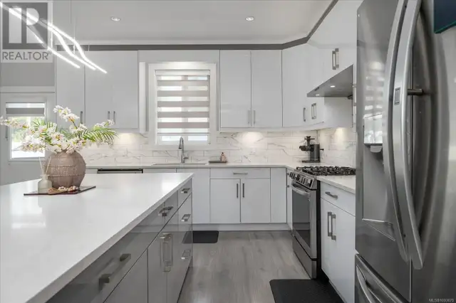 4168 Uplands Dr Nanaimo, British Columbia62864384810753123