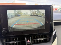 Ce Corolla Hatchback est équipé de : Volant chaffant, Intérieur en cuir, GPS, Mags, Bluetooth, Cruis... (image 8)