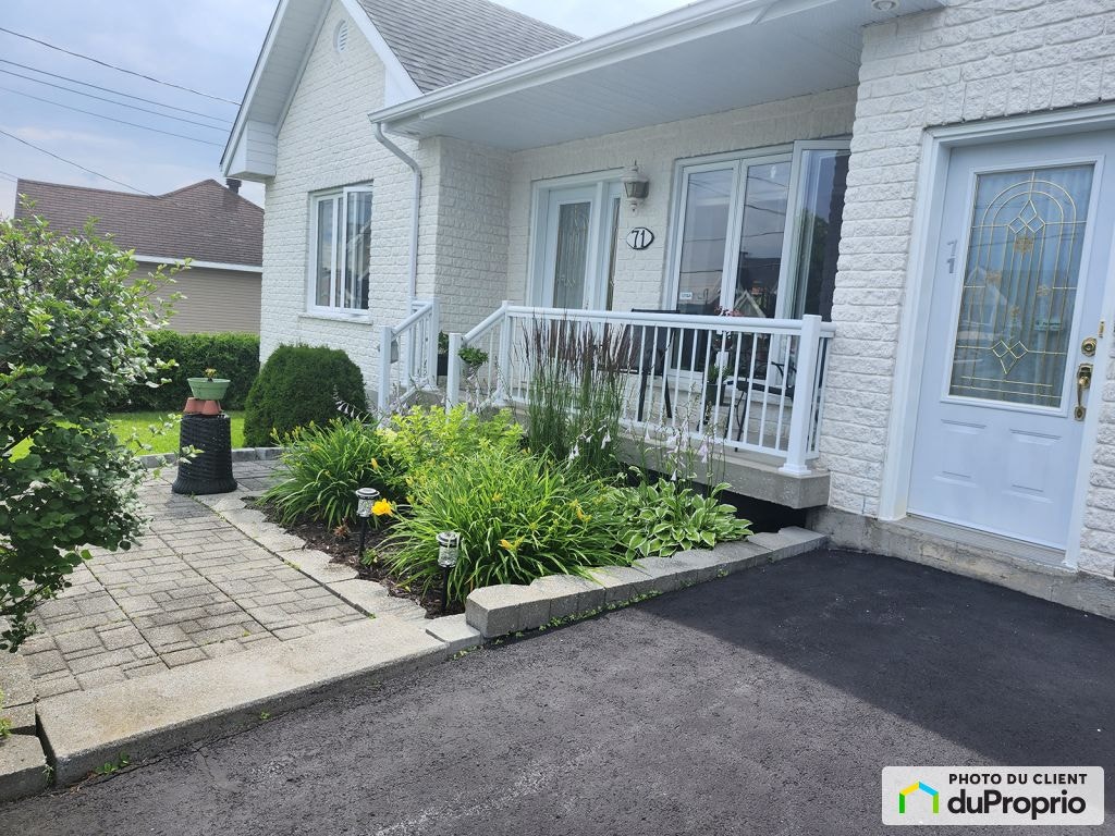 $499,900 - Bungalow for sale in Ste-Claire — photo 2
