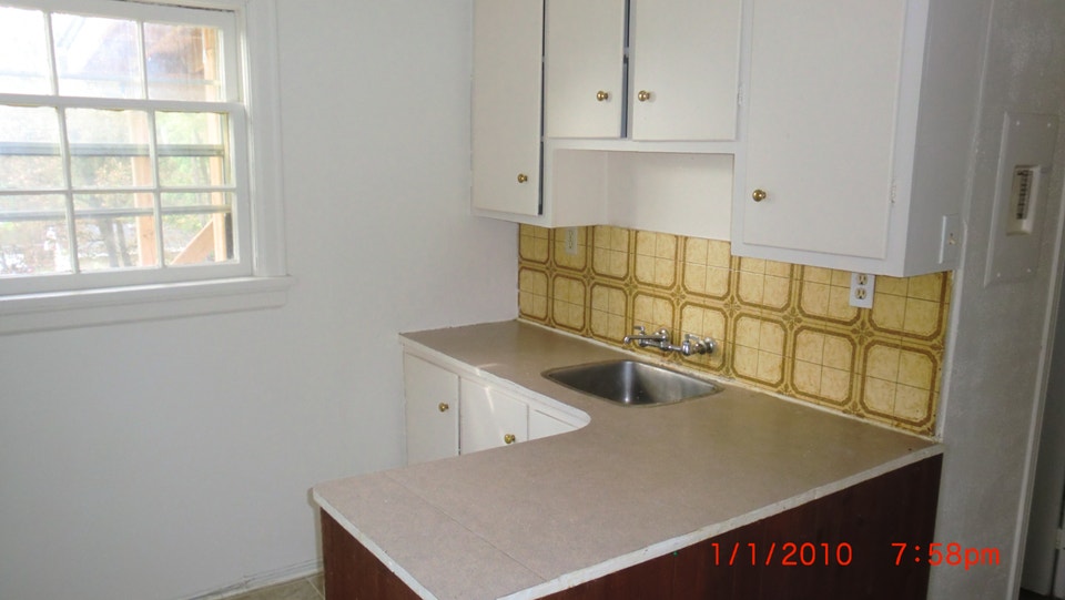 ONE BEDROOM APARTMENT FOR RENT 3