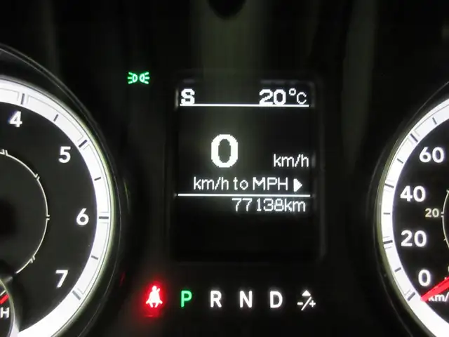 RAM 1500 CLASSIC 2023 V6 3.6L 4X4 CREW-CAB BOITE 5'7 in Cars & Trucks in Lévis - Image 19