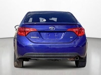 KBB.com Brand Image Awards. This Toyota Corolla boasts a Regular Unleaded I-4 1.8 L/110 engine power... (image 3)