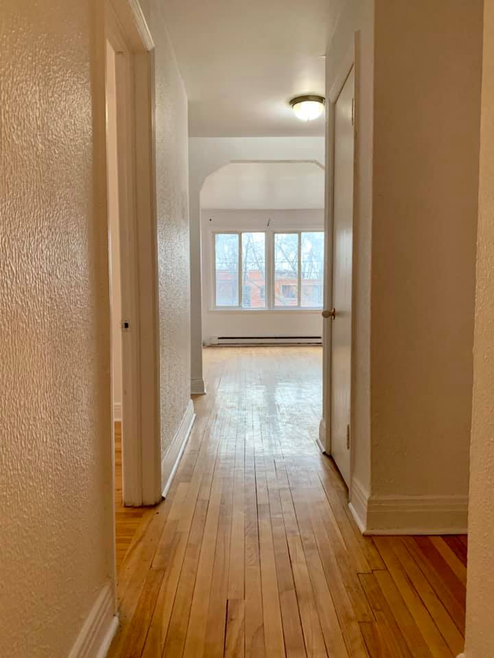 3750 — photo 1