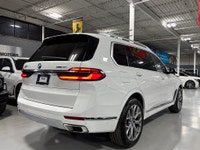 **SPRING SPECIAL!** FEATURING : BMW SKY LOUNGE PANORAMIC SUNROOF, POWER REAR RECLINING SEATS, HEADS... (image 4)