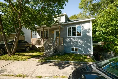 32a Shaw Street is a New and very spacious apartment, Located Downtown in a great, mature, neighbour...