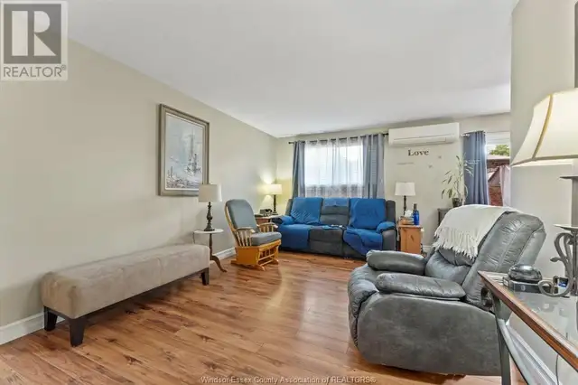 8549 FOXHILL PLACE Windsor, Ontario62854412741763124