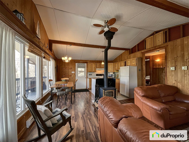 $440,000 - Cottage for sale in Magog dans Maisons à vendre  à Sherbrooke