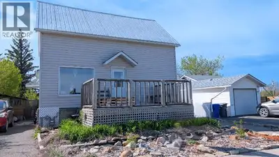 NEW LISTING! $215,000 — UNBEATABLE VALUE & SWEAT-EQUITY POTENTIAL! Attention handymen, investors, an...