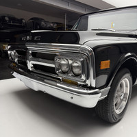 Check out this 1972 GMC 1500 Custom. This shortbox, standard cab is an absolute beauty! This truck h... (image 6)