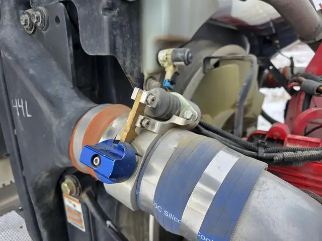 2012 PETERBILT 388 in Heavy Trucks in Saskatoon - Image 16