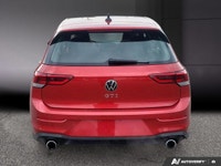 2023 Volkswagen Golf GTI La Volkswagen Golf GTI 2023 de Performance incarne l'équilibre parfait entr... (image 3)