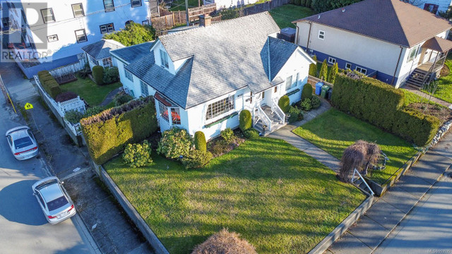 3095 7th Ave Port Alberni, British Columbia in Houses for Sale in Port Alberni - Image 2