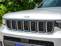 Memory Seat - Heated Seats - Heated Steering Wheel - 4x4 drivetrain for superior traction - Advanced... (image 8)
