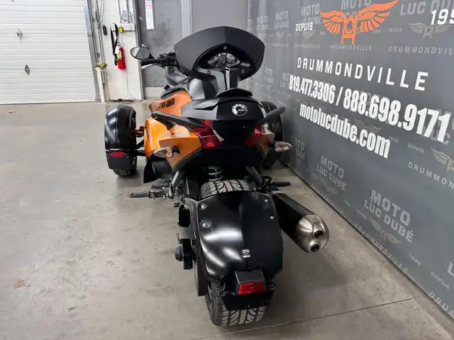 2011 Can-Am Spyder RS-S SM5 in Sport Touring in Drummondville - Image 10