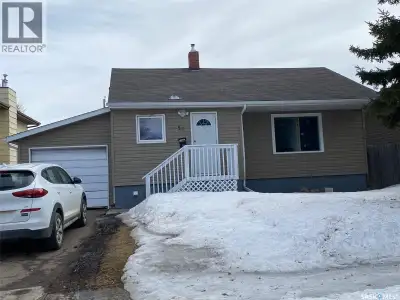 For the savvy investor! This home currently generates $2,900.00 per month in rental income. With 5 b...