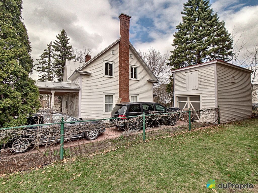 $899,000 - 2 Storey for sale in Mont-St-Hilaire — photo 2