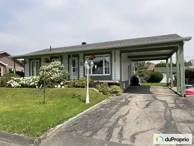 Joli plain-pied clé en main 4 chambres, 2 salles de bain, cour intime et piscine! Prise de possessio...