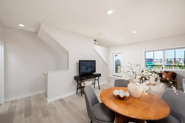 The Common at Chappelle - 3 Bedroom Townhome House for Rent in Long Term Rentals in Edmonton - Image 20